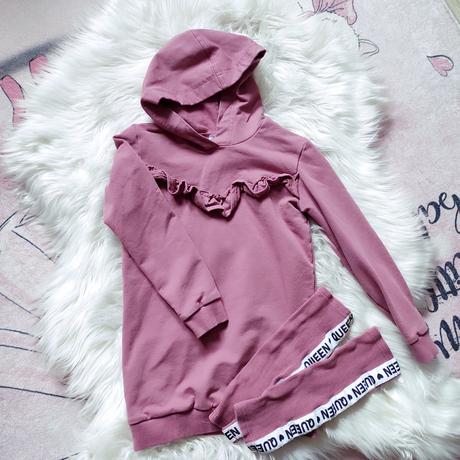 Mikinosaty so stuckami, 110