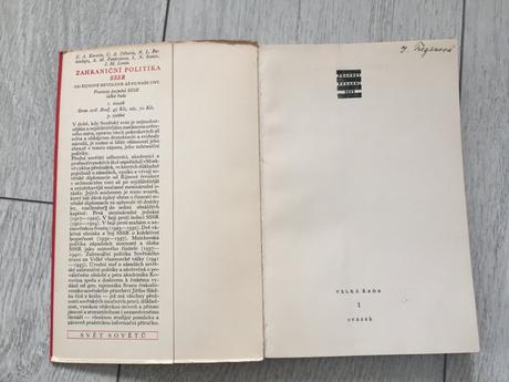 Kniha od říjnové revoluce až po naše dny 1950,