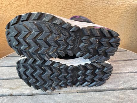 Turistické topánky, skechers,33