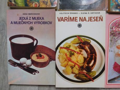 Retro knižočky viac kusov varíme,, 