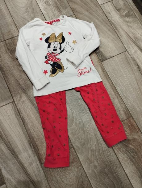 Vianočné pyžamko, 110