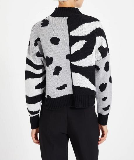 Dámsky oversized pulóver kratšieho strihu, m