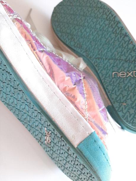 Next hologram tenisky size 1, next,33