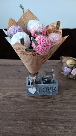 Háčkovaná kytica ping pong kvetov, 