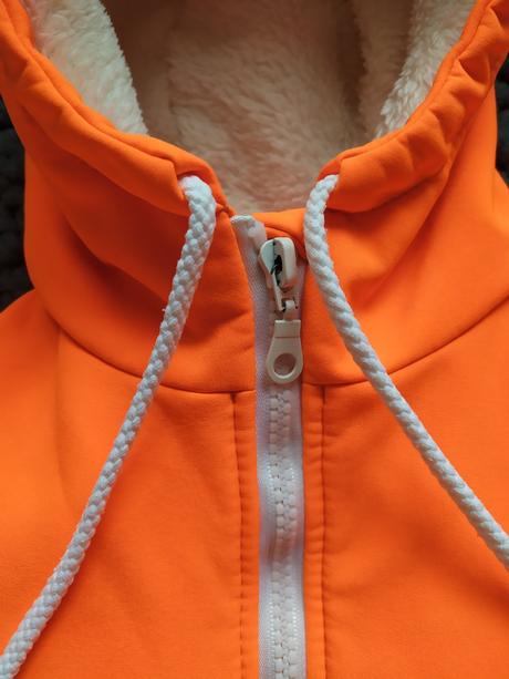 Zimní softshellová bunda podšitá beránkem, 110