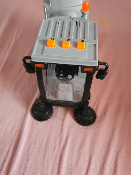 Smetiarske čistiace auto,