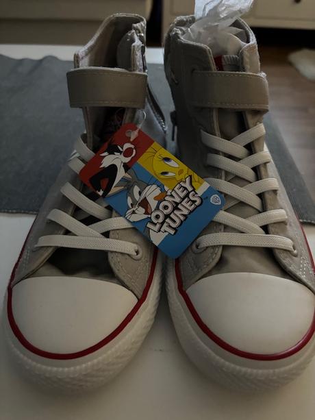 Tenisky looney tunes, 35