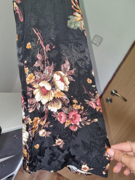 Damske saty, marks & spencer,36