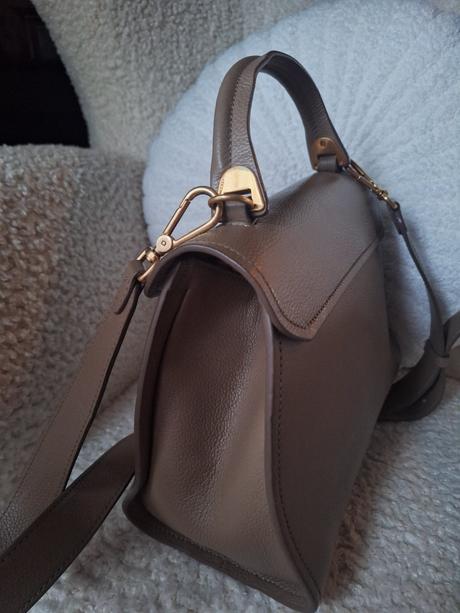 Kabelka coccinelle, coccinelle