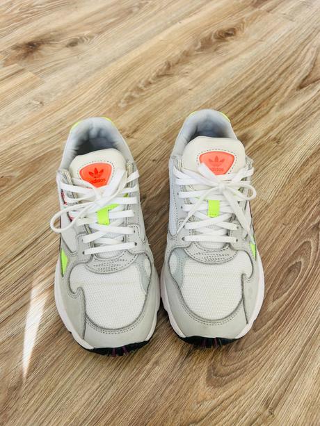 Skvelé tenisky značky adidas falcon, pc 88 eur, adidas,38