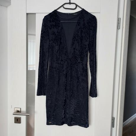 Šaty s výstrihom, mohito,s