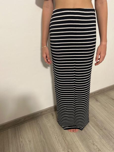 Priliehavá bavlnená sukňa, s