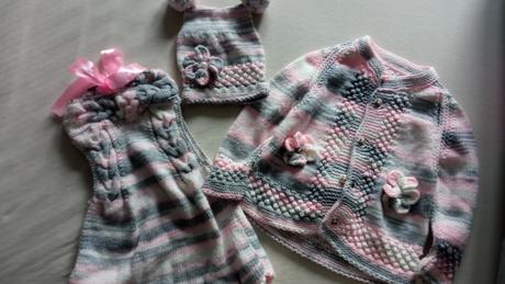 Suprava-sveter,saty,ciapka, 86 / 92