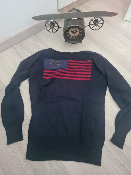 Svetrík karl marc john, s