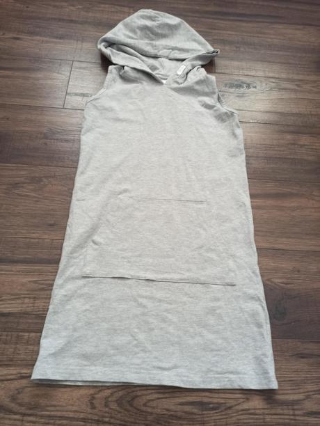 Úpletové šaty, 140