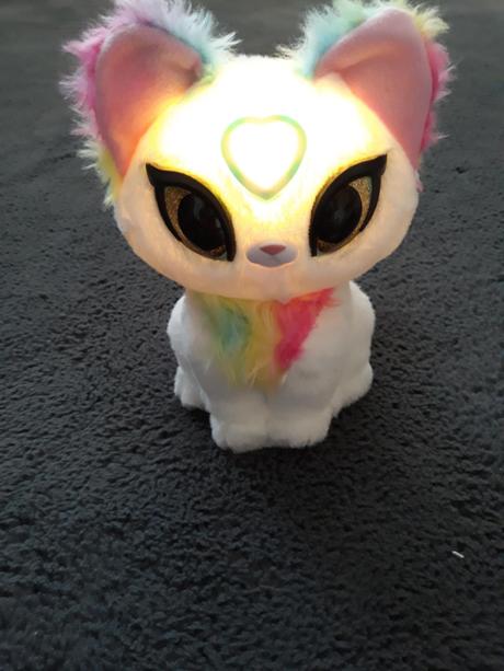 Interaktívna mačička luna, 