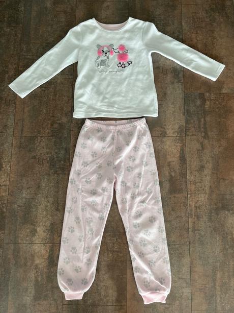 Teple pyzamo s motivom pes, primark,122