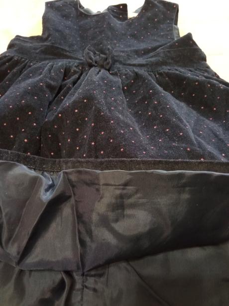 Mencestrove šaty, 80