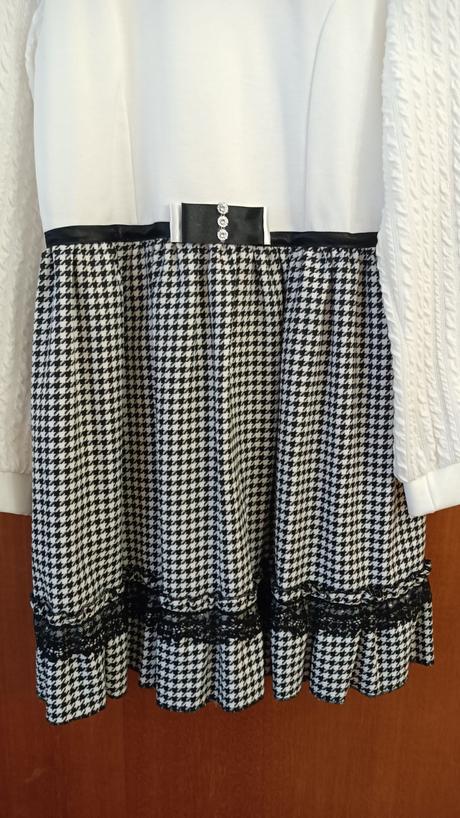 Krásne šiatky č.146, 146