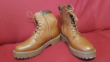 Predám zachovalé topánky veľkosť 40., 40