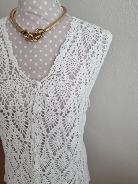 Biela háčkovaná dlhšia vesta l/xl, xl