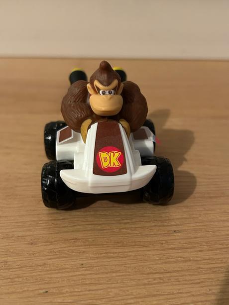 Autíčko z hry donkey kong bananza, 