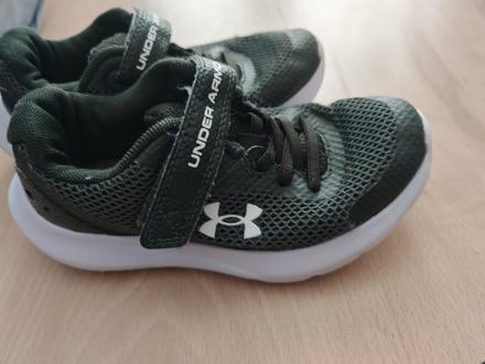 Lahke tenisky under amor vd 17,5-18 cm max, under armour,28