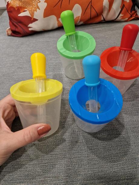 4x pohár a 4x pipeta s odmerkou, 