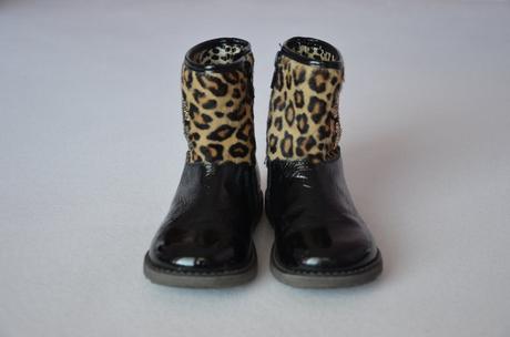 Luxusné leo čižmičky zn.roberto cavalli, 26