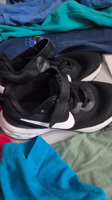 Balík oblečenia, 104–116