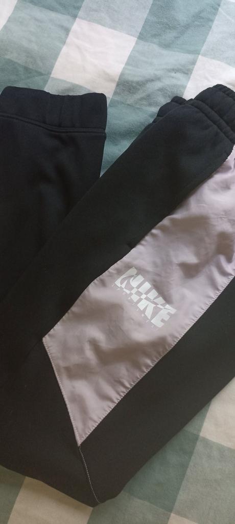 Nike dievcenske teplaky, nike,158