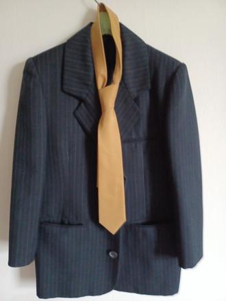 Elegantný oblek pre chlapca., 122