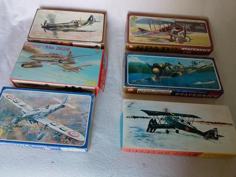 Plastikové modely kovozávody prostejov, smer, reve, 