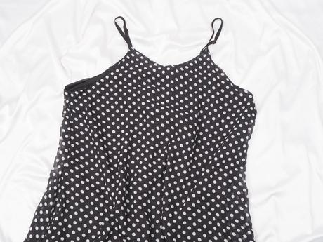 Kvalitné letné šaty, 44