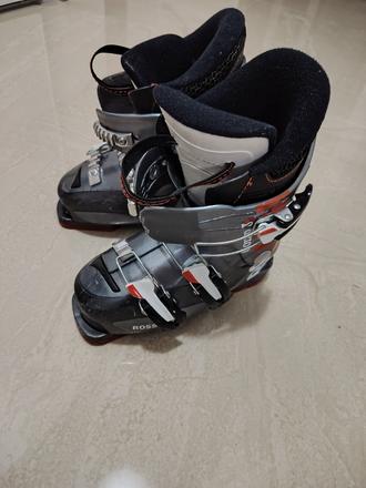 Lyžiarky 235mm, rossignol,29