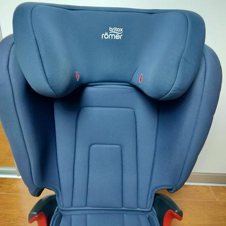 Autosedačka, britax