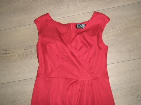 Spoločenské šaty červené, 40