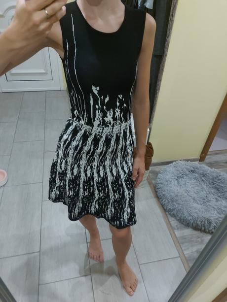 Elegantné šaty, lipsy london,s