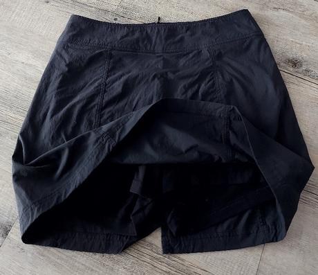 Športová / turistická sukňa so šortkami, 42