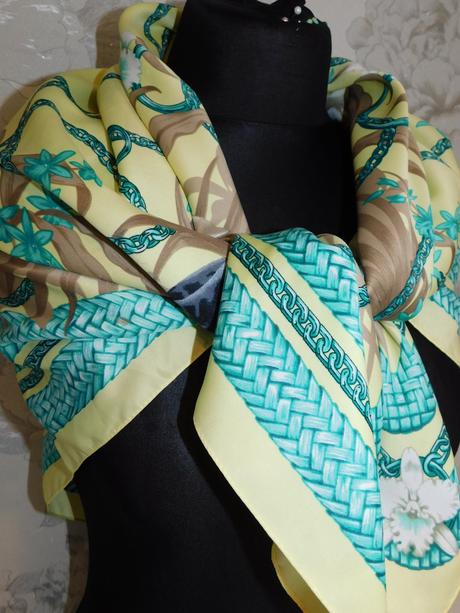 Pekna luxusna šatka, xl