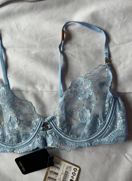 Nová bledomodrá čipkovaná podprsenka, 75 b, 75b