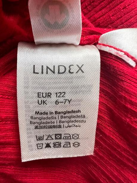 Vianočné tričko s volánikmi okolo krku, lindex,122
