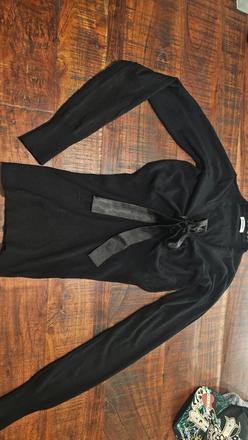 Tenký svetrík kvalitný so stužkou, s