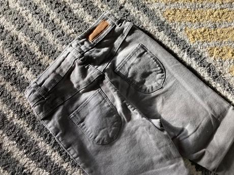 Šedé skinny rifle, reserved,140