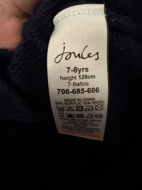 Vianocny sveter, 128