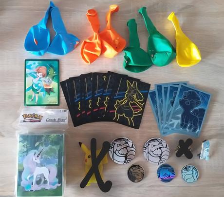 Nehrané pokémon mince,odznaky,obal,figúrka pikachu,