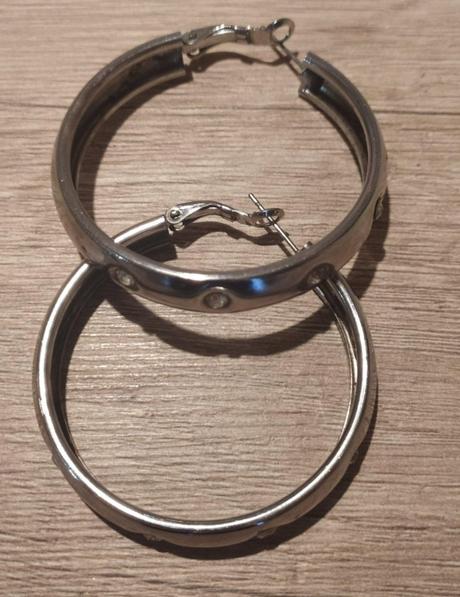 Kruhové náušnice, 