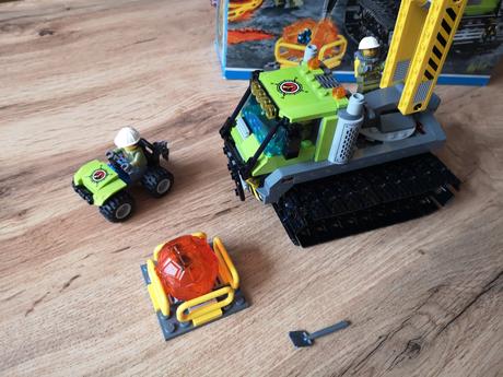 Lego city 60122 sopečná rolba,