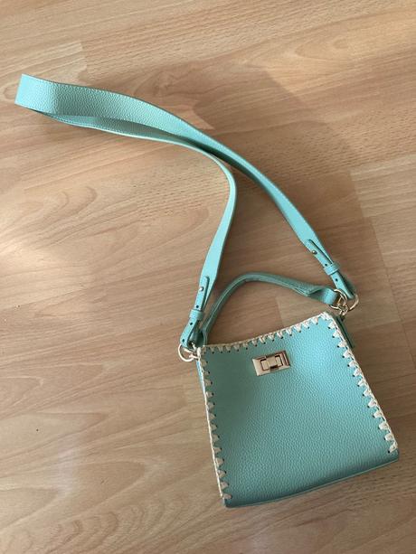 Taska cez plece even&odd, 