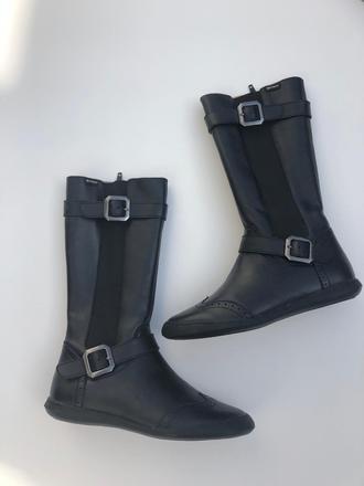 Kožené čižmy, 34